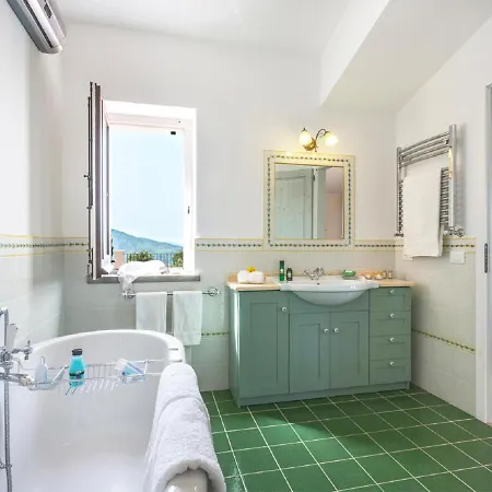 Sleeps 15 Pool Wifi ヴィラ