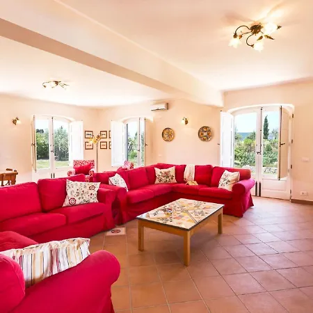 Sleeps 15 Pool Wifi *